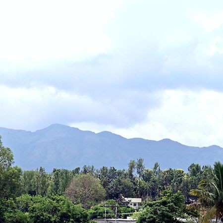 Hometown Sharu'S Inn A Luxury Hotel Chikmagalūr 外观 照片