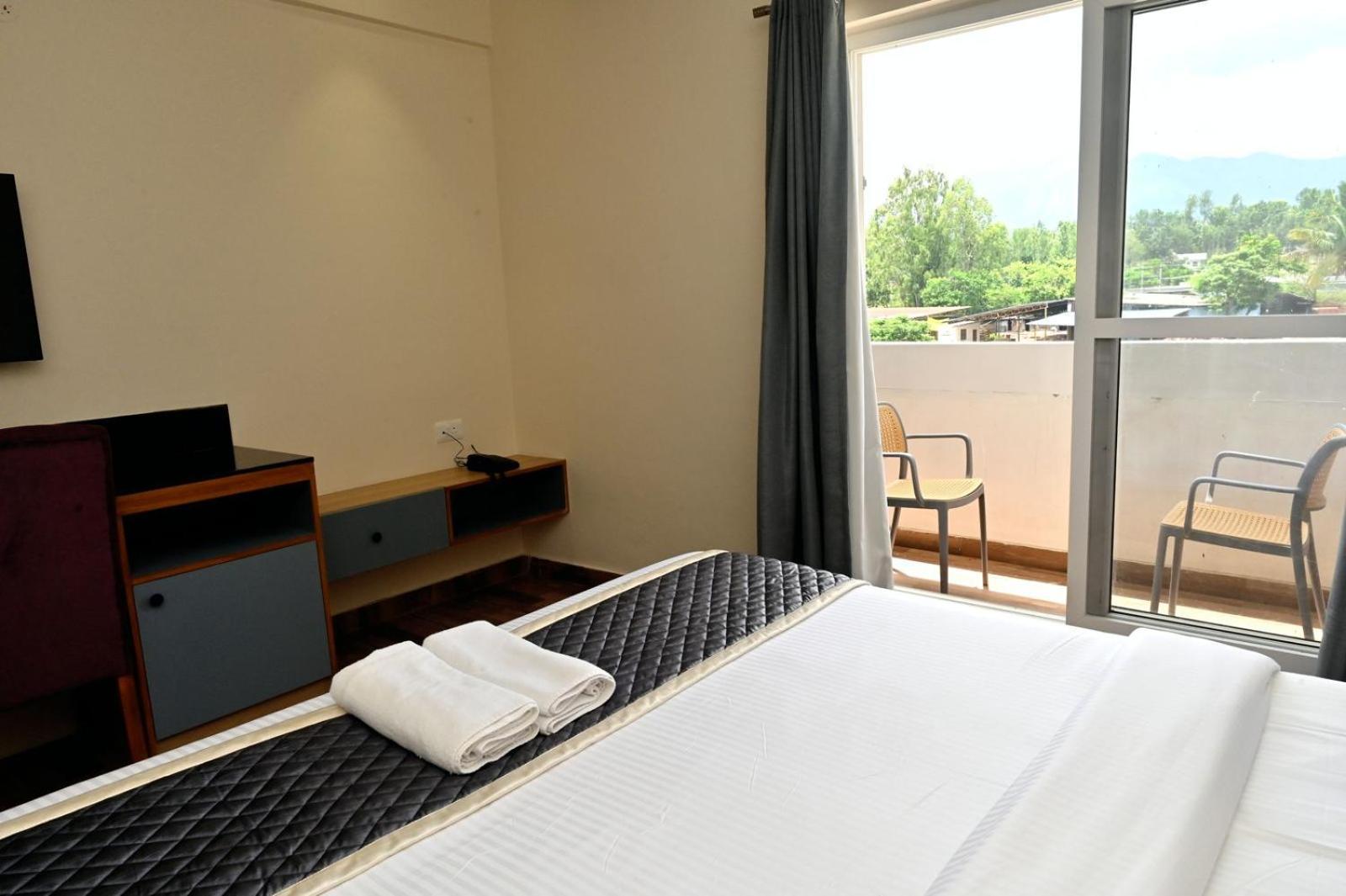 Hometown Sharu'S Inn A Luxury Hotel Chikmagalūr 外观 照片